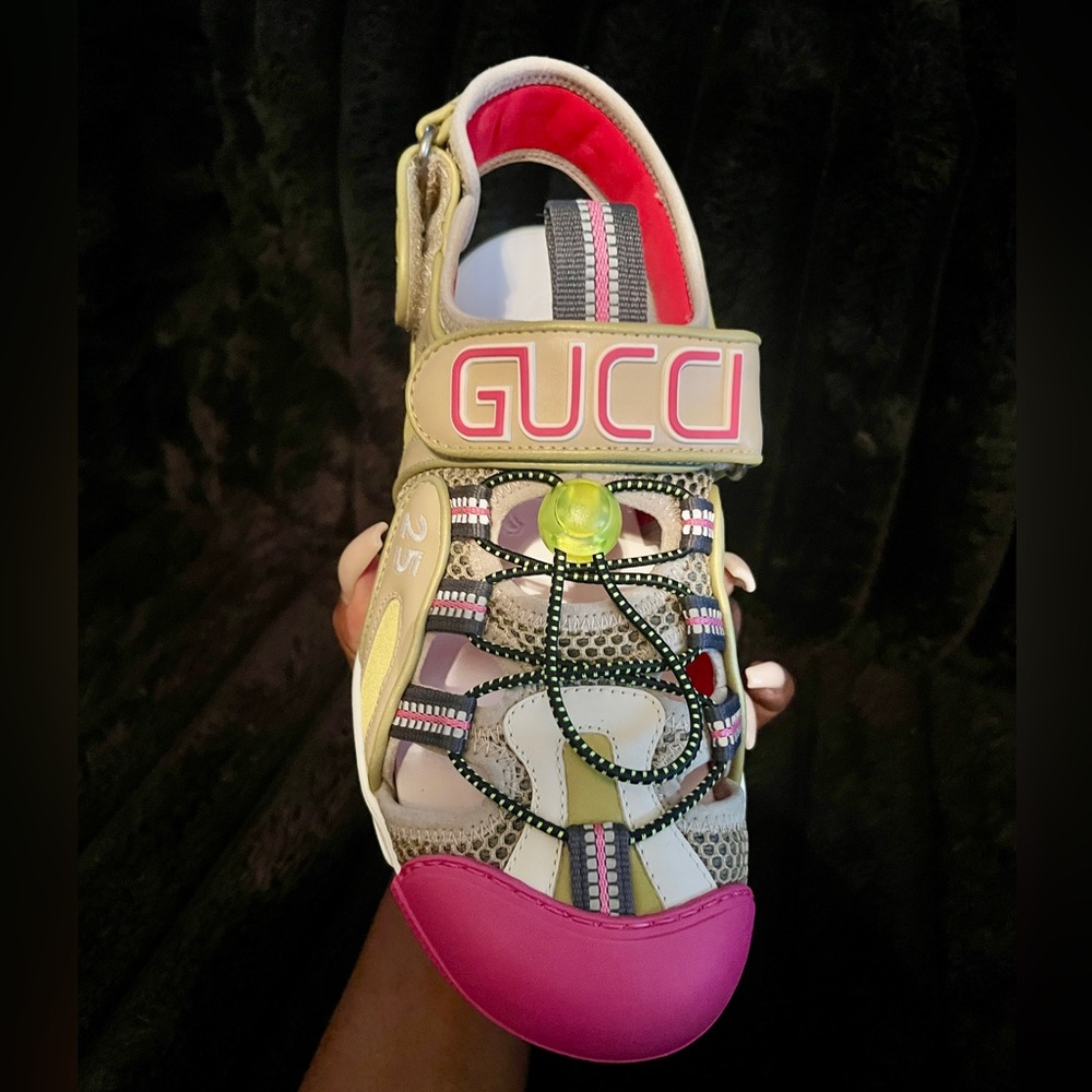 Gucci rubber and leather Sandals - Picture 6 of 7